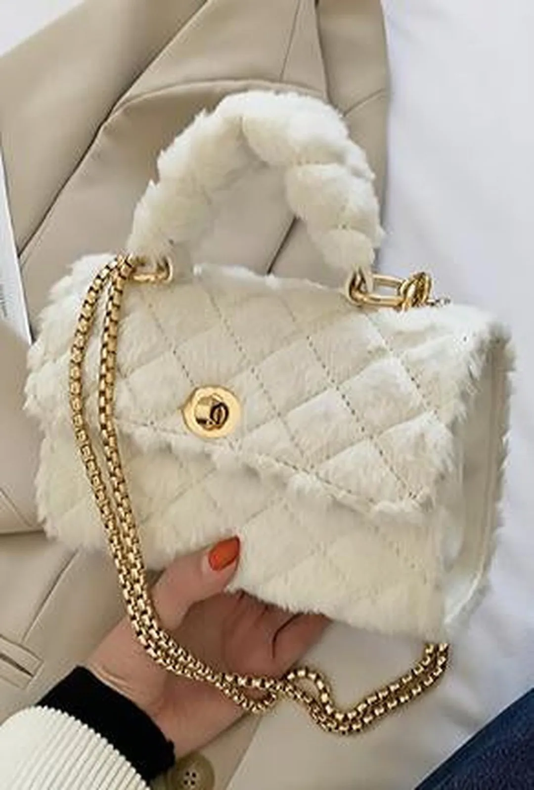 CHENTELLE - FUZZY QUILTED BAG