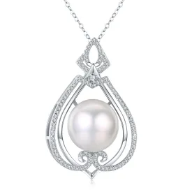 Enchanted Trine Pearl Necklace