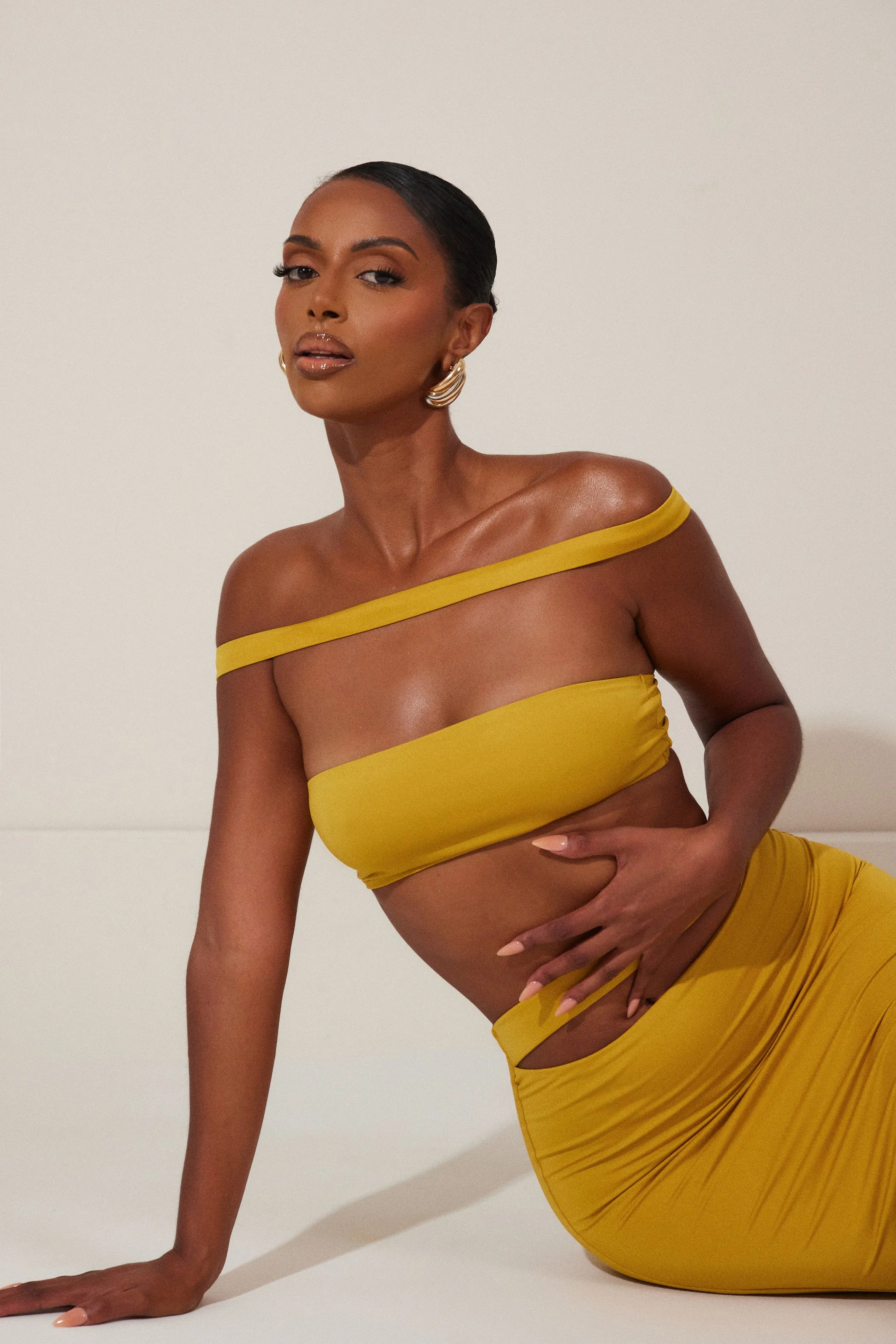 The Off Shoulder Midaxi Set - Mustard